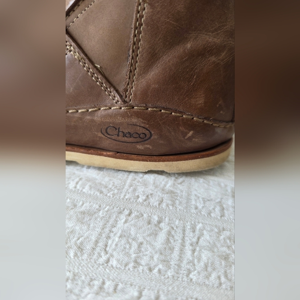 Chaco Brown Ankle Boots with Orange Laces - Picture 5 of 10
